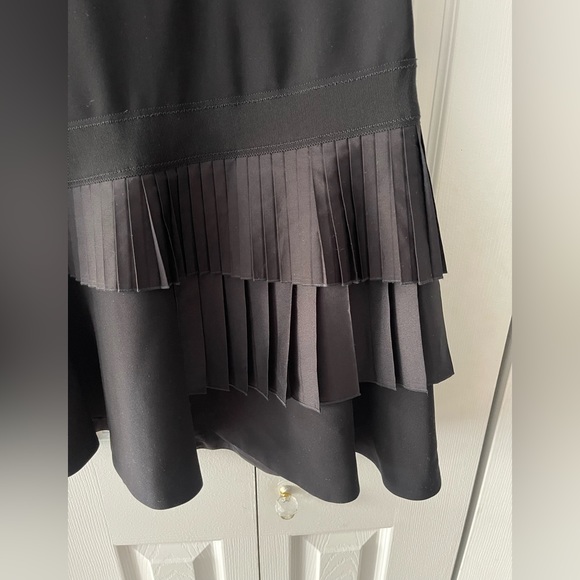 Victoria Beckham pleated dress - Picture 8 of 10